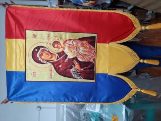prapor-bisericesc-maica-domnului-tricolor-steaguri-oradea